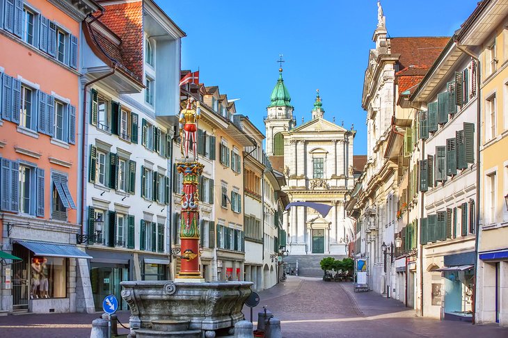 https://mdw-travel-data-us-east-1.s3.amazonaws.com/img/country/Switzerland/Rosentalanlage-Basel/img_00.jpg