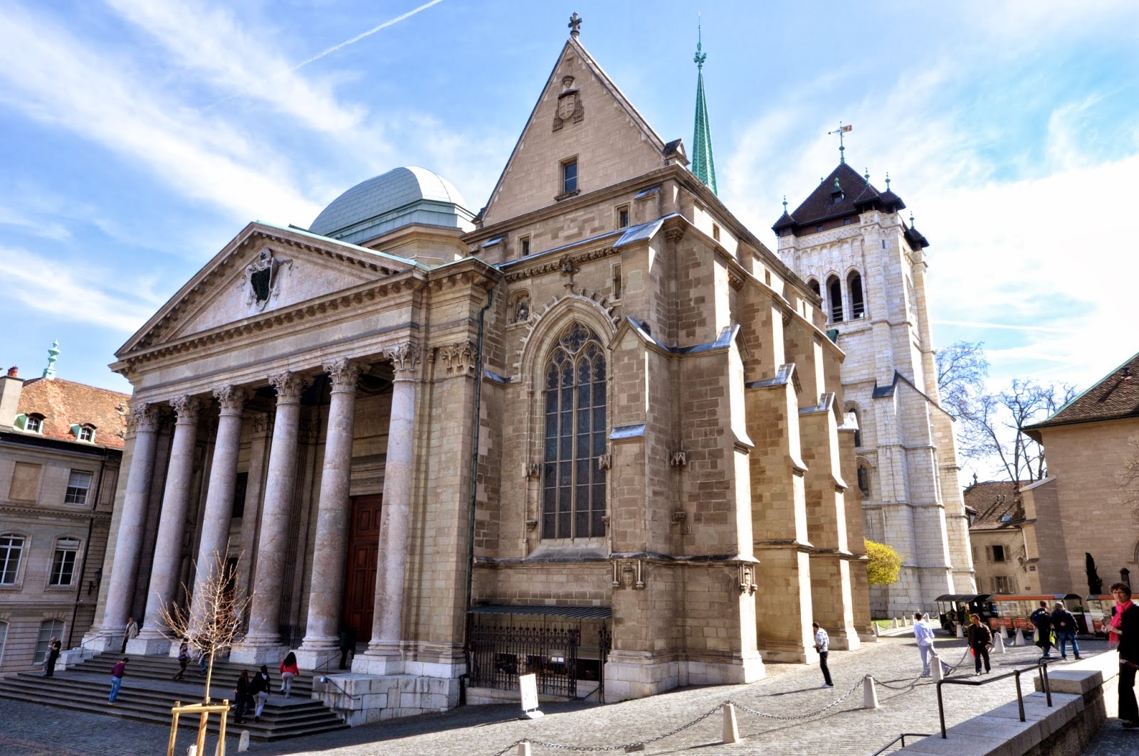 https://mdw-travel-data-us-east-1.s3.amazonaws.com/img/country/Switzerland/Saint-Peters-Cathedral/img_02.jpg