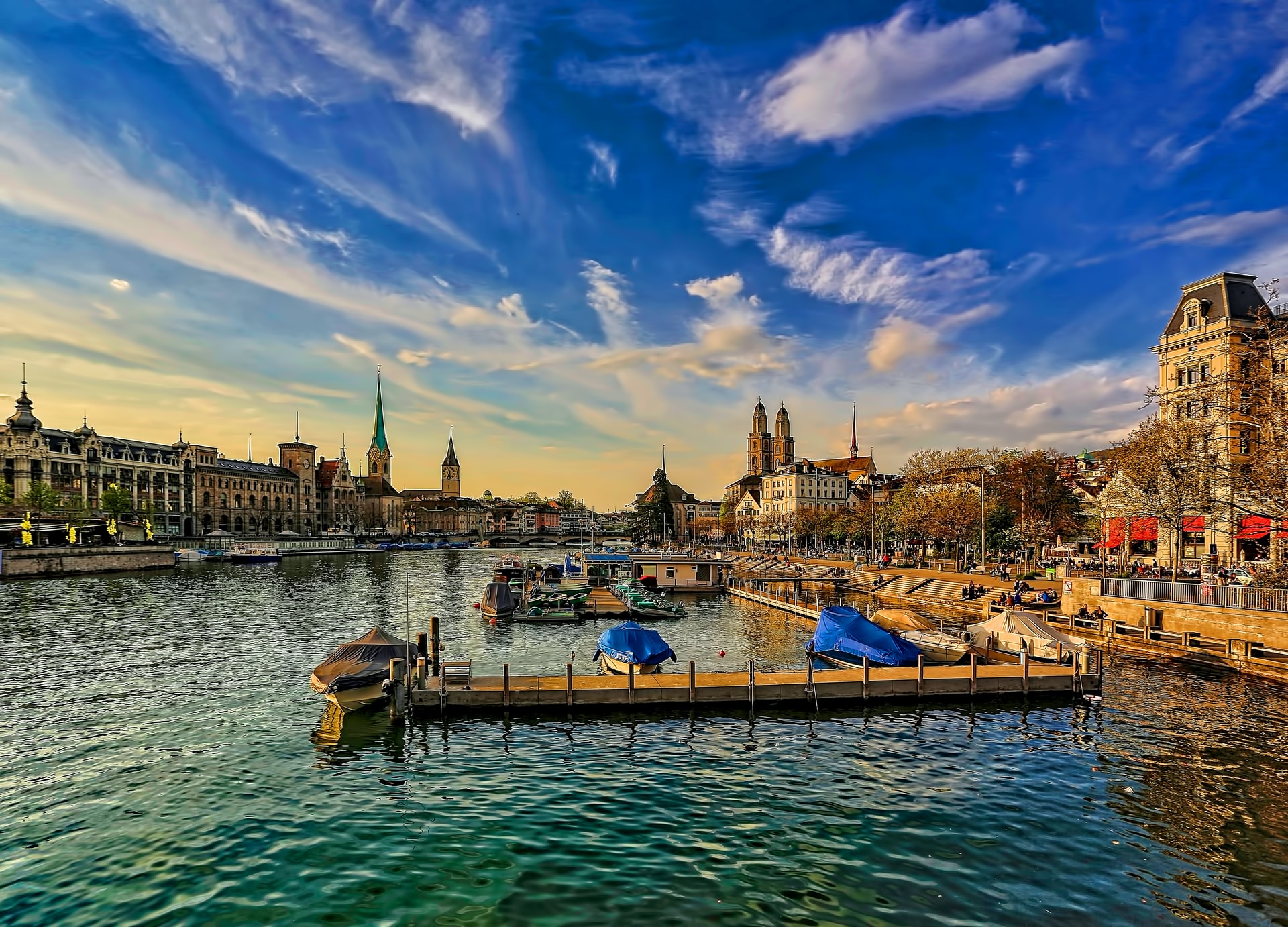 https://mdw-travel-data-us-east-1.s3.amazonaws.com/img/country/Switzerland/Savoleyres/img_03.jpg