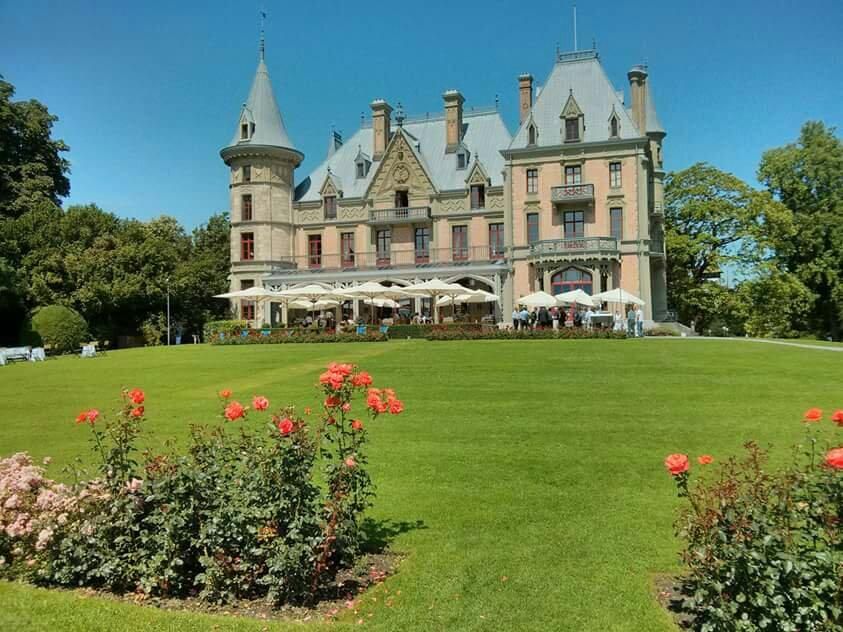 https://mdw-travel-data-us-east-1.s3.amazonaws.com/img/country/Switzerland/Schadau-Park/img_00.jpg