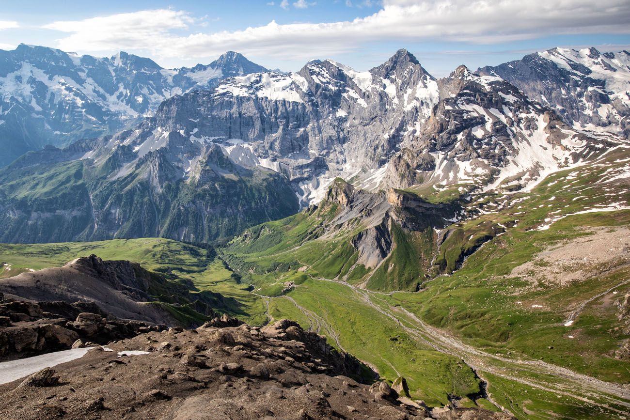 https://mdw-travel-data-us-east-1.s3.amazonaws.com/img/country/Switzerland/Schilthorn/img_01.jpg