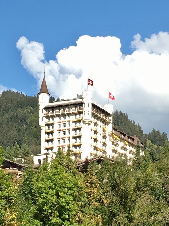 https://mdw-travel-data-us-east-1.s3.amazonaws.com/img/country/Switzerland/Schloss-Gstaad/img_02.jpg