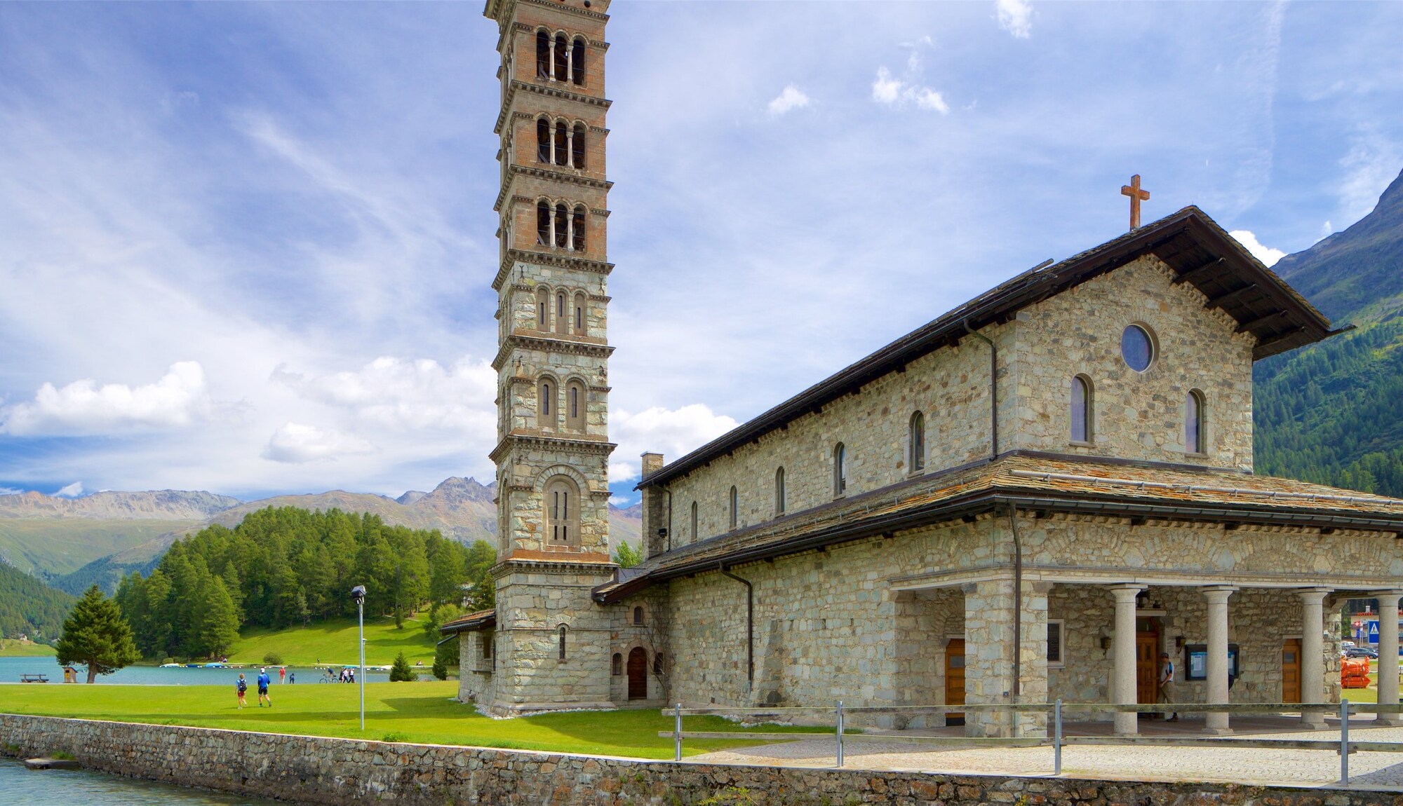 https://mdw-travel-data-us-east-1.s3.amazonaws.com/img/country/Switzerland/St-Moritz-Leaning-Tower/img_00.jpg