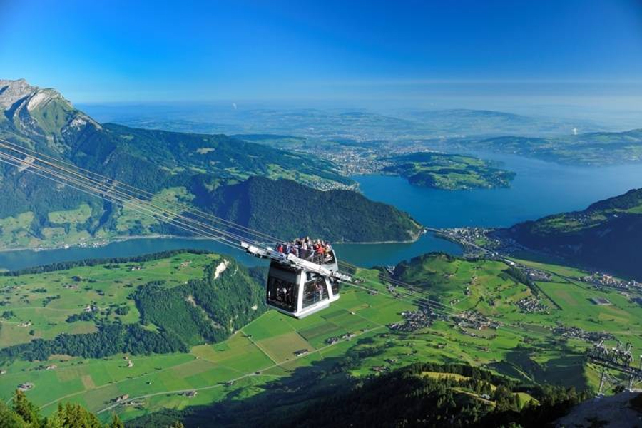 https://mdw-travel-data-us-east-1.s3.amazonaws.com/img/country/Switzerland/Stanserhorn/img_05.jpg