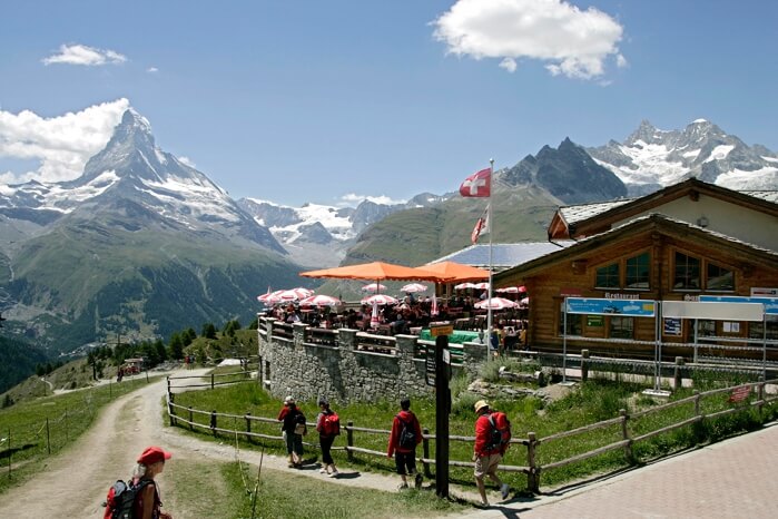 https://mdw-travel-data-us-east-1.s3.amazonaws.com/img/country/Switzerland/Sunnegga/img_03.jpg