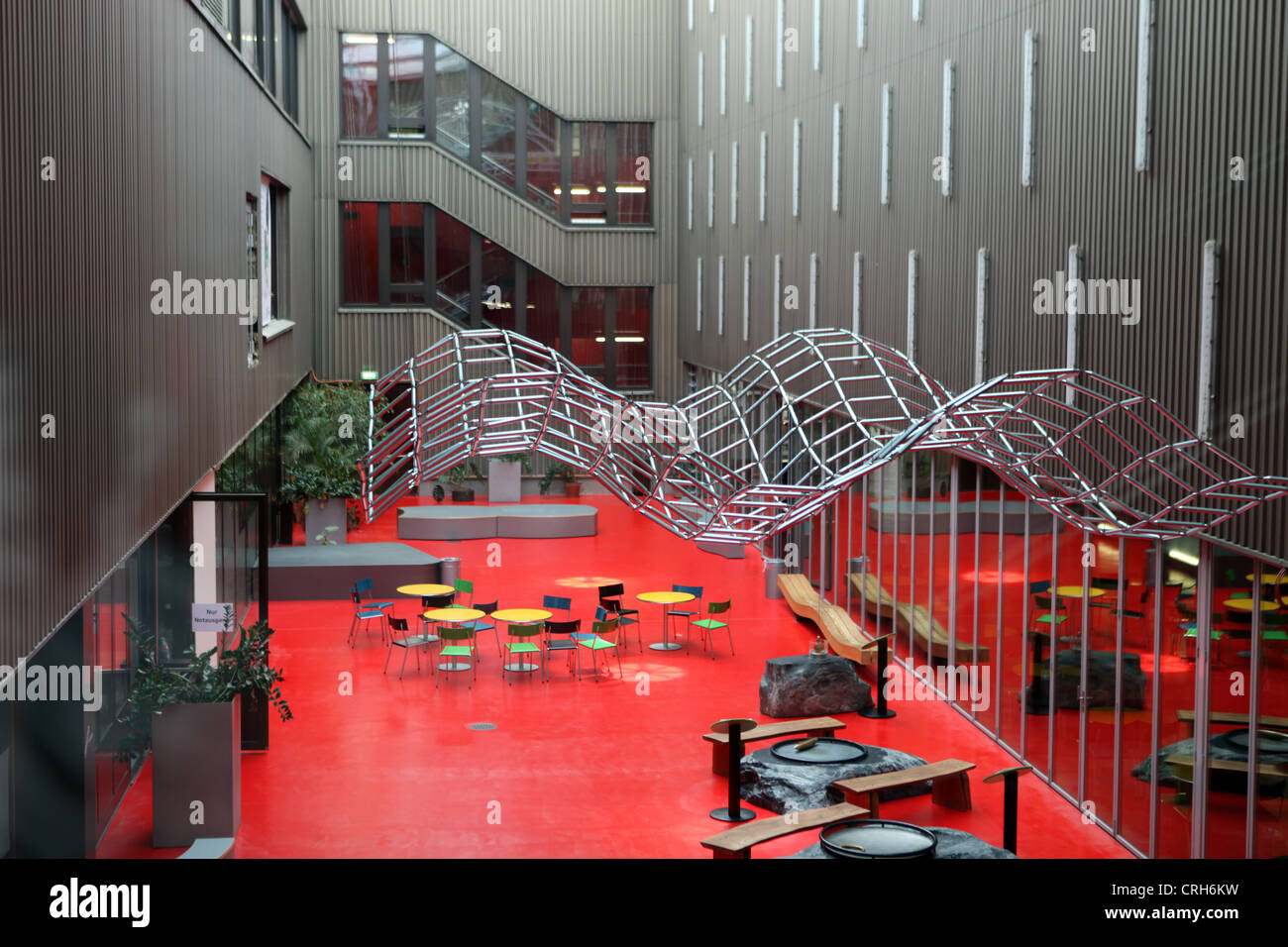 https://mdw-travel-data-us-east-1.s3.amazonaws.com/img/country/Switzerland/Technorama-Museum/img_01.jpg