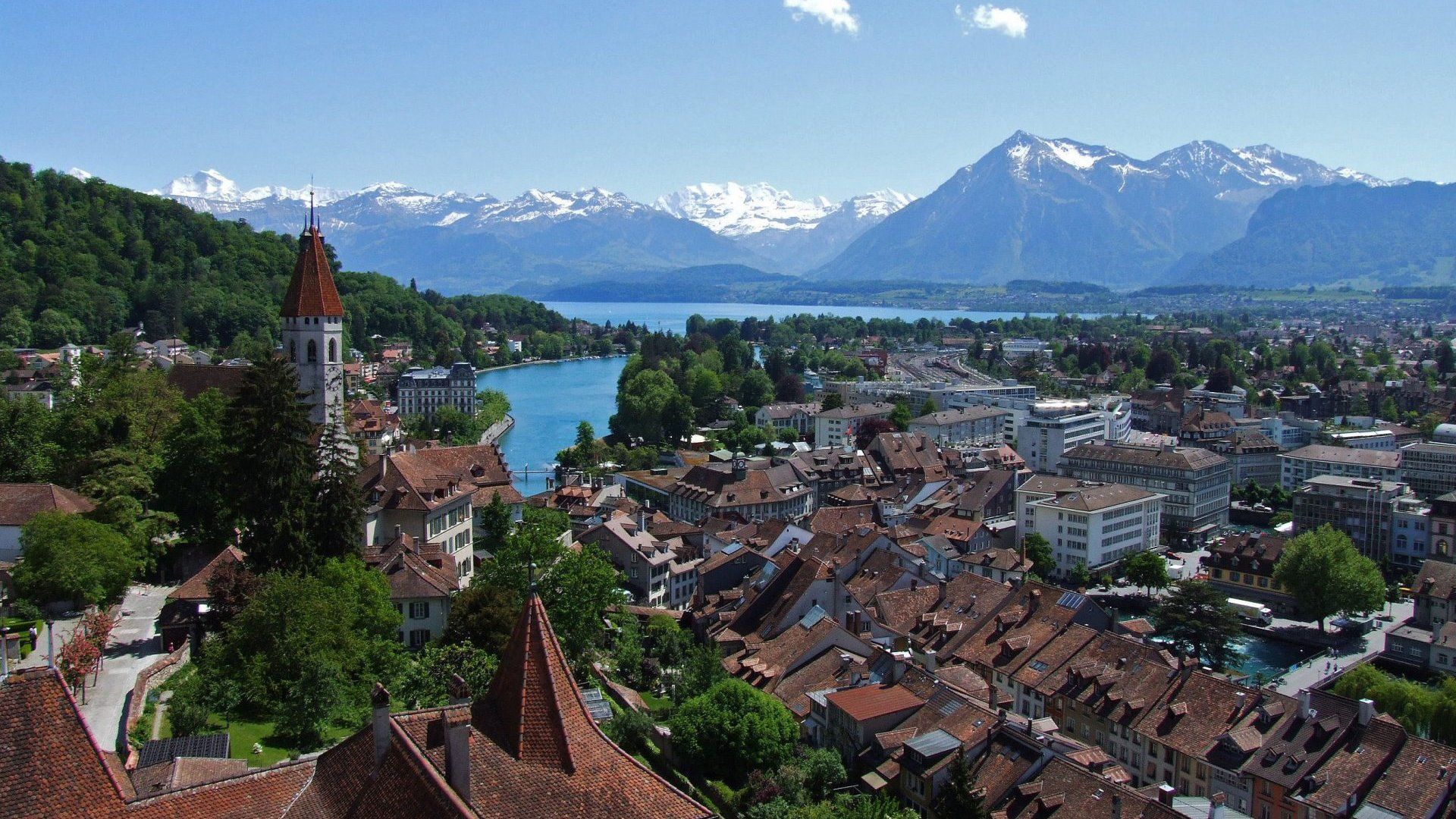 https://mdw-travel-data-us-east-1.s3.amazonaws.com/img/country/Switzerland/Thun-Panorama/img_01.jpg