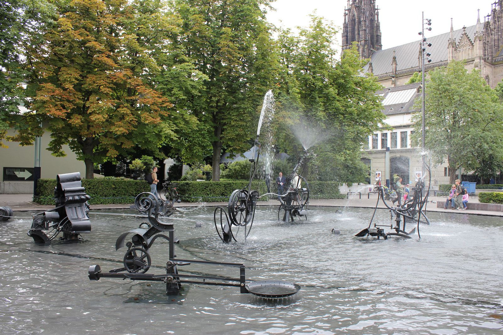 https://mdw-travel-data-us-east-1.s3.amazonaws.com/img/country/Switzerland/Tinguely-Fountain/img_02.jpg