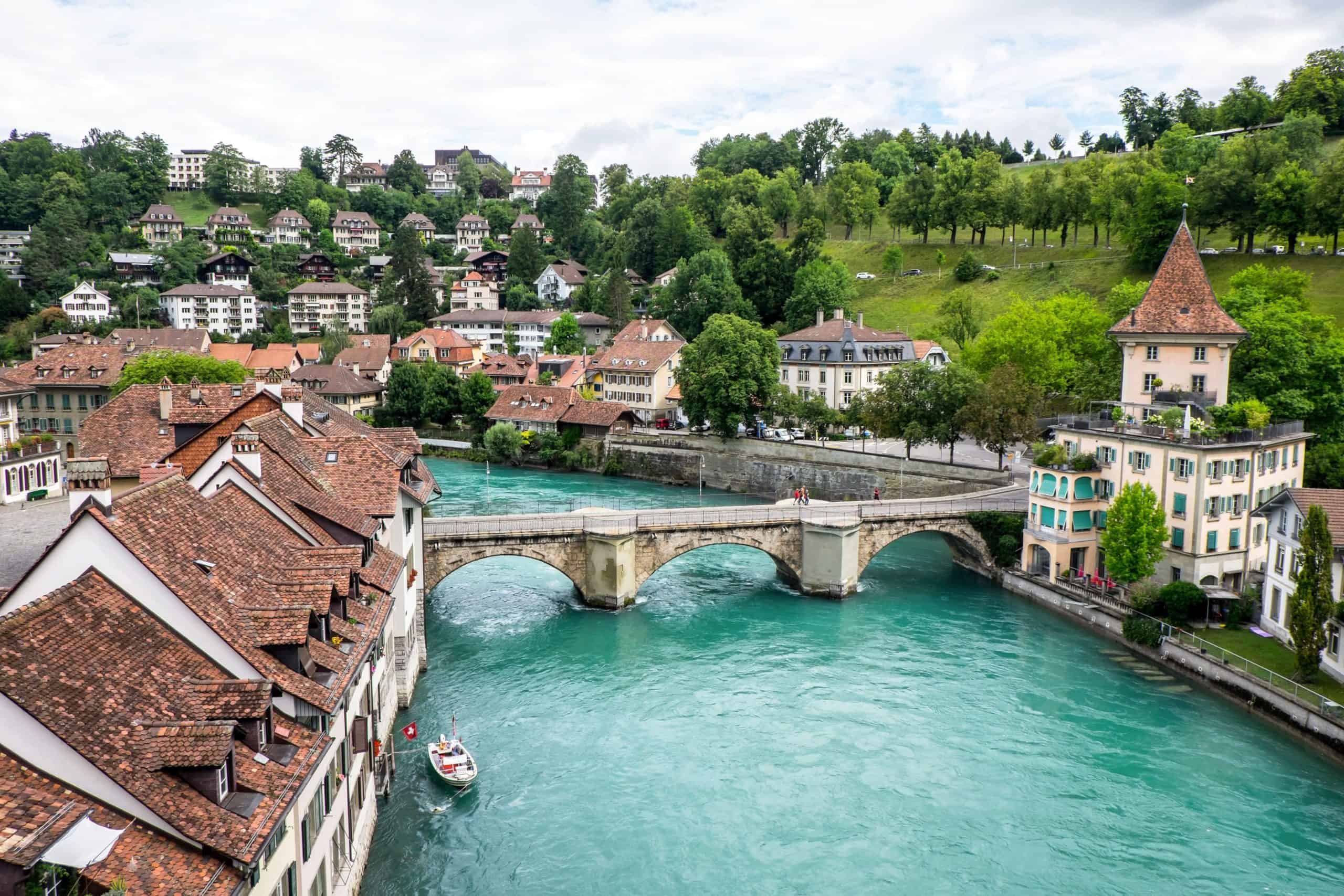 https://mdw-travel-data-us-east-1.s3.amazonaws.com/img/country/Switzerland/Tour-de-Diesse/img_01.jpg