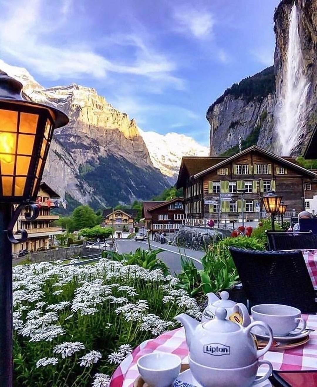 https://mdw-travel-data-us-east-1.s3.amazonaws.com/img/country/Switzerland/Touriseum/img_03.jpg