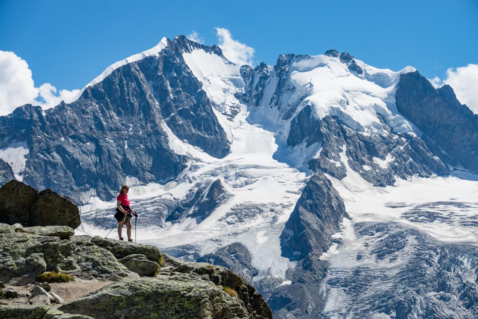 https://mdw-travel-data-us-east-1.s3.amazonaws.com/img/country/Switzerland/Val-Roseg/img_00.jpg