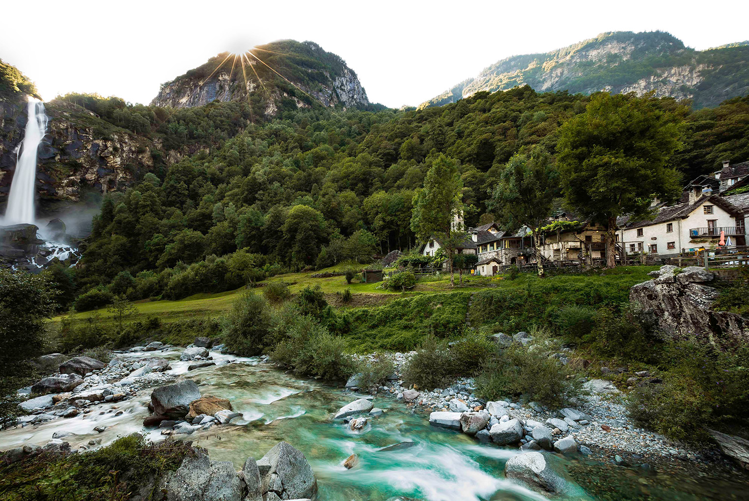 https://mdw-travel-data-us-east-1.s3.amazonaws.com/img/country/Switzerland/Vallemaggia/img_05.jpg