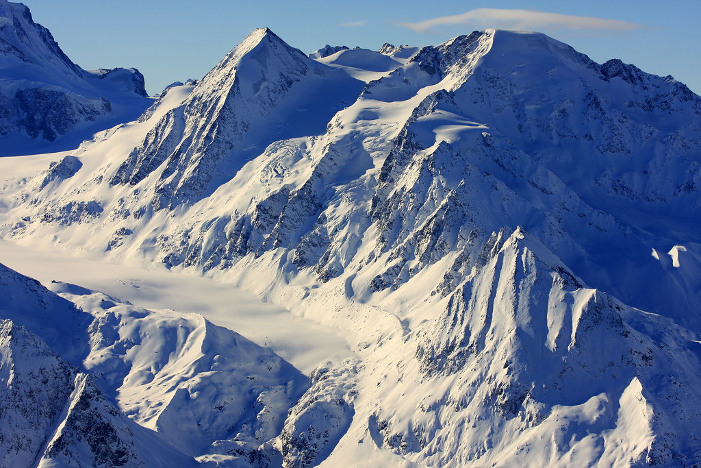 https://mdw-travel-data-us-east-1.s3.amazonaws.com/img/country/Switzerland/Verbier-4-Vallees/img_01.jpg