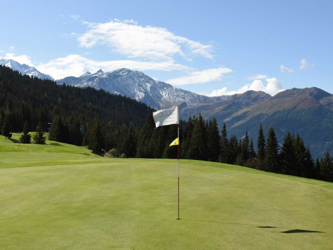 https://mdw-travel-data-us-east-1.s3.amazonaws.com/img/country/Switzerland/Verbier-Golf-Course/img_02.jpg