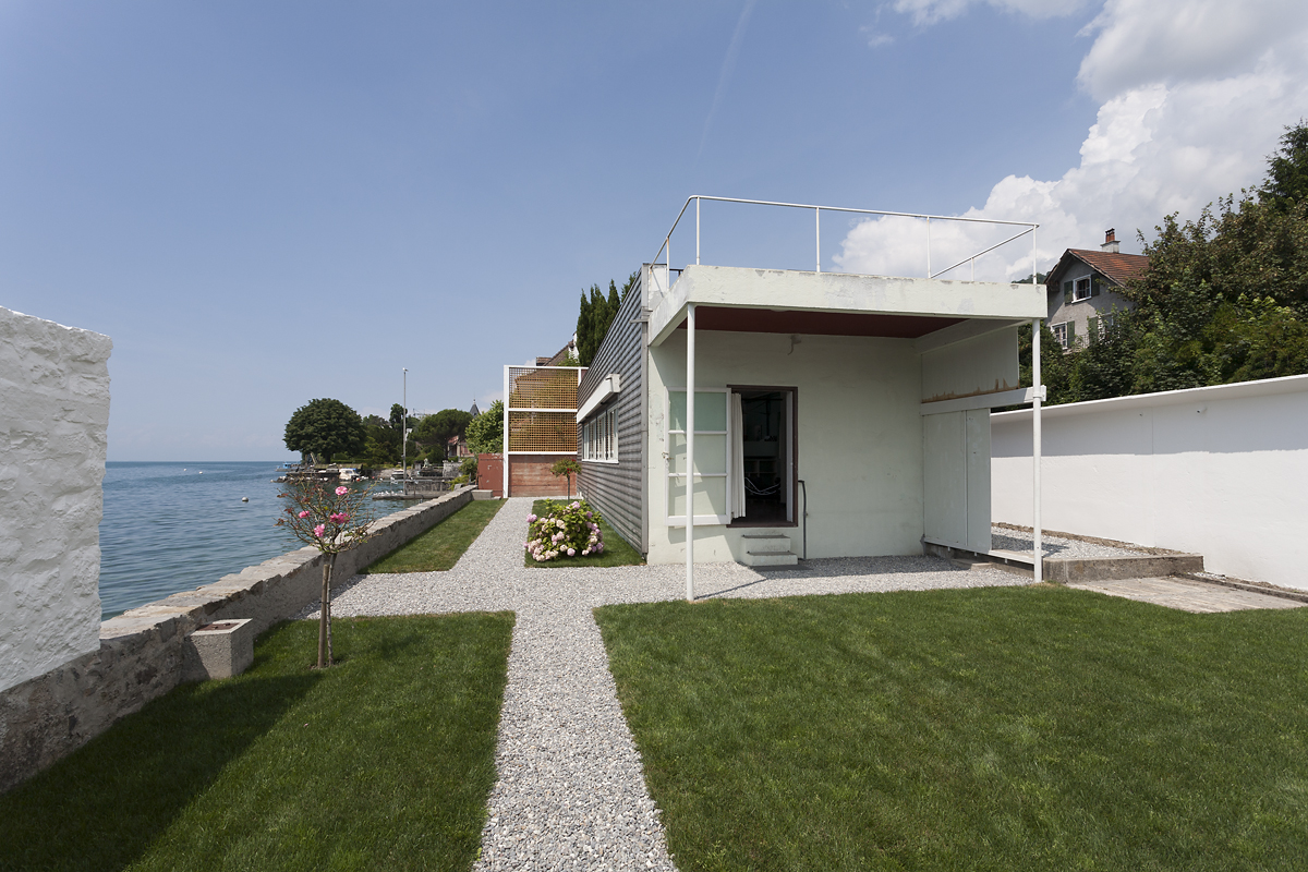 https://mdw-travel-data-us-east-1.s3.amazonaws.com/img/country/Switzerland/Villa-Le-Lac-Le-Corbusier/img_01.jpg
