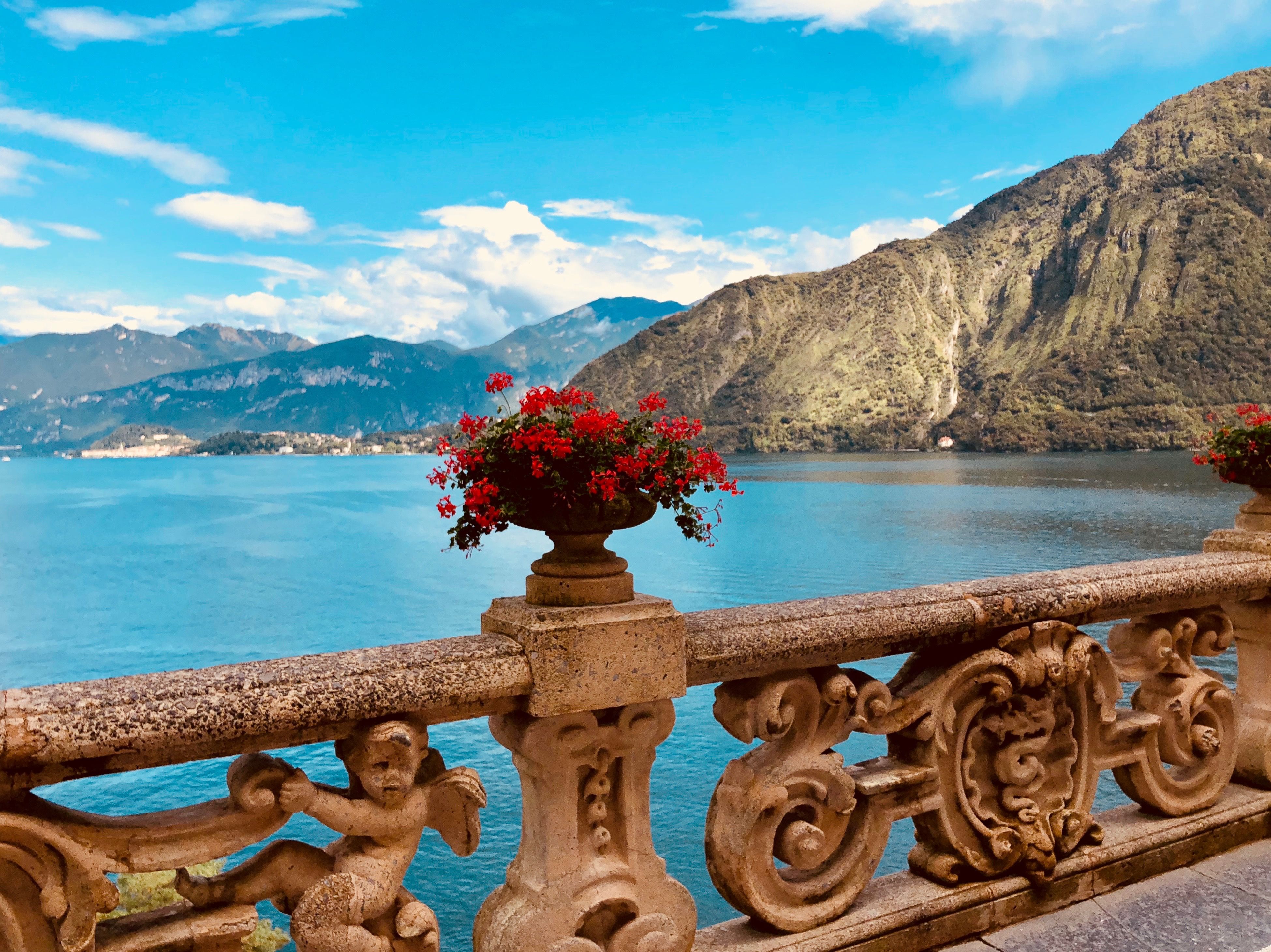 https://mdw-travel-data-us-east-1.s3.amazonaws.com/img/country/Switzerland/Villa-del-Balbianello/img_02.jpg