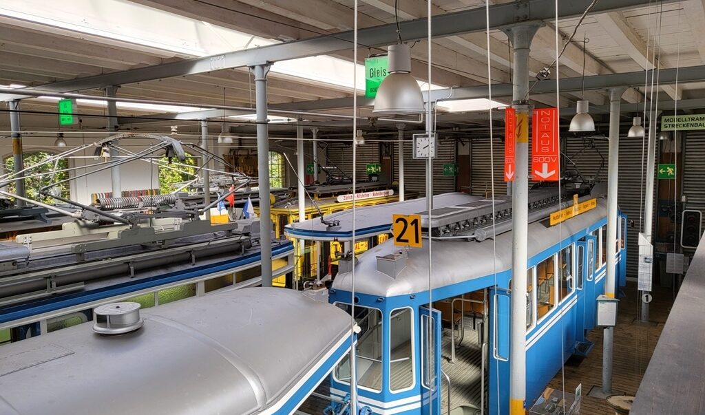 https://mdw-travel-data-us-east-1.s3.amazonaws.com/img/country/Switzerland/Zurich-Tram-Museum/img_03.jpg