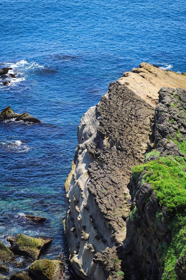 https://mdw-travel-data-us-east-1.s3.amazonaws.com/img/country/Taiwan/Badouzi-Coastal-Park/img_02.jpg