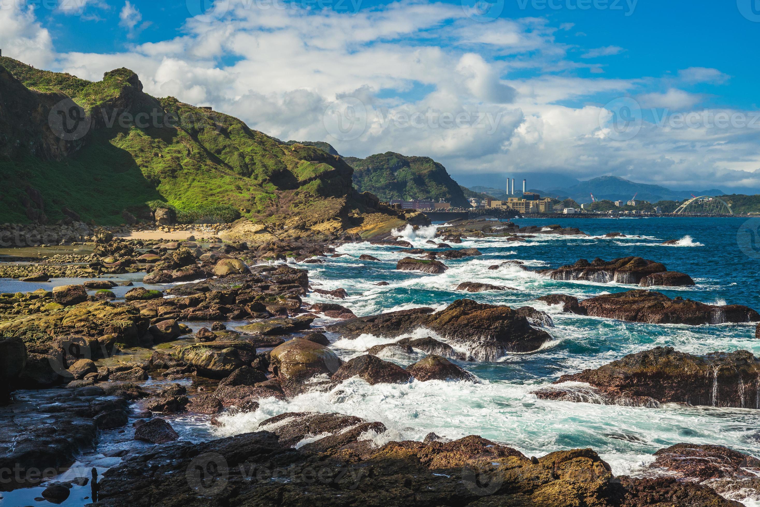 https://mdw-travel-data-us-east-1.s3.amazonaws.com/img/country/Taiwan/Badouzi-Coastal-Park/img_03.jpg
