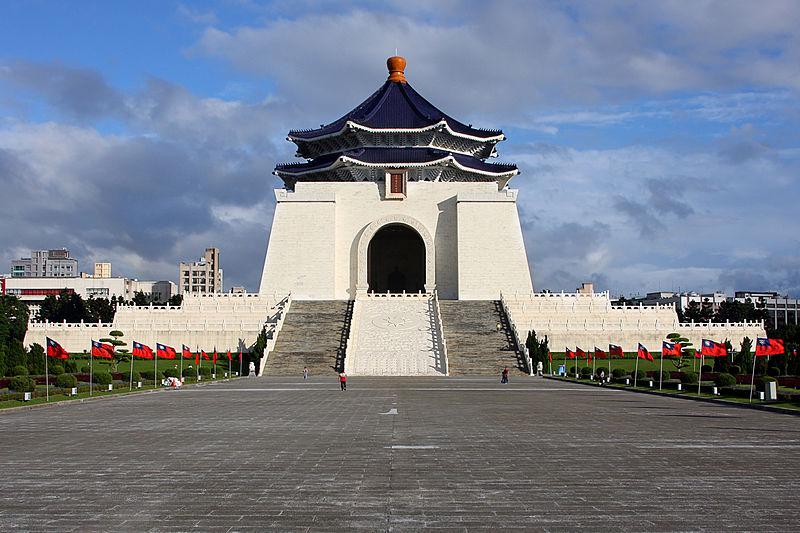 https://mdw-travel-data-us-east-1.s3.amazonaws.com/img/country/Taiwan/Chiang-Kai-shek-Memorial-Hall/img_00.jpg