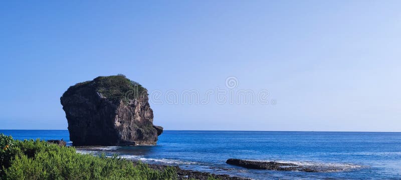 https://mdw-travel-data-us-east-1.s3.amazonaws.com/img/country/Taiwan/Chuanfan-Rock/img_00.jpg