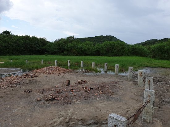 https://mdw-travel-data-us-east-1.s3.amazonaws.com/img/country/Taiwan/Chuhuo-Special-Scenic-Area/img_00.jpg