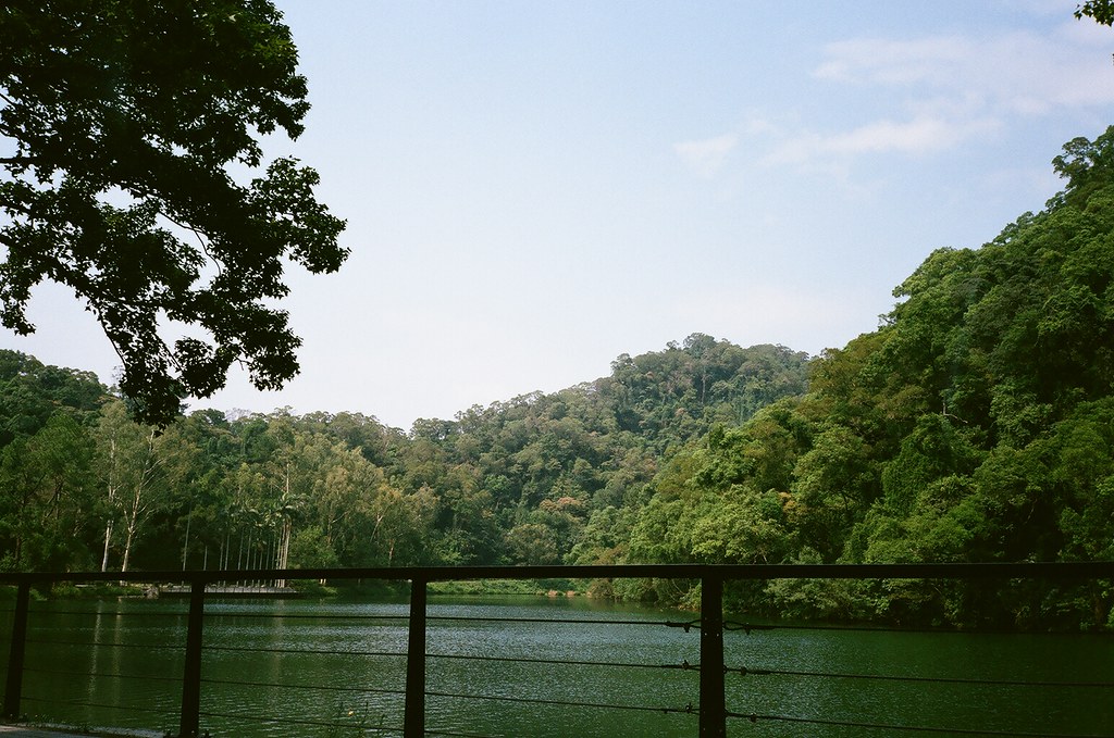 https://mdw-travel-data-us-east-1.s3.amazonaws.com/img/country/Taiwan/Cihu-Lake/img_00.jpg