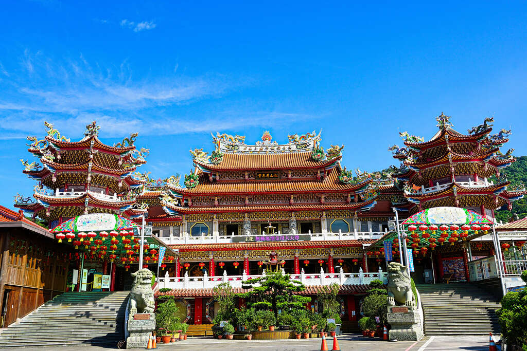 https://mdw-travel-data-us-east-1.s3.amazonaws.com/img/country/Taiwan/Cihui-Temple/img_03.jpg