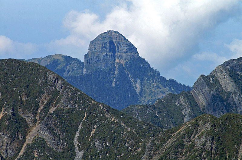 https://mdw-travel-data-us-east-1.s3.amazonaws.com/img/country/Taiwan/Dabajian-Mountain/img_01.jpg