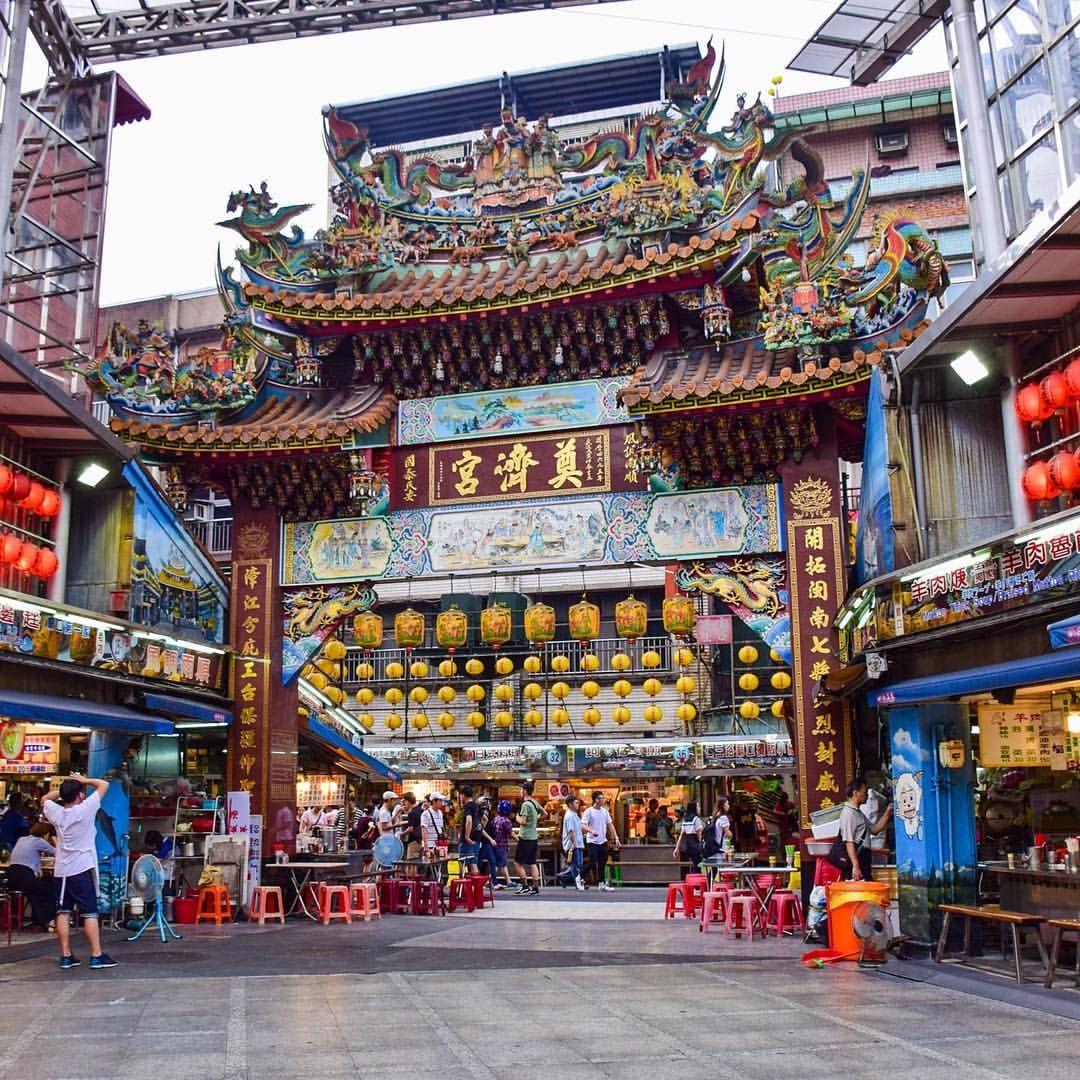https://mdw-travel-data-us-east-1.s3.amazonaws.com/img/country/Taiwan/Dianji-Temple/img_00.jpg