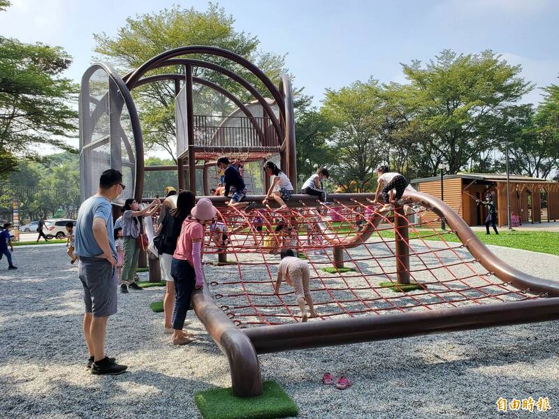 https://mdw-travel-data-us-east-1.s3.amazonaws.com/img/country/Taiwan/Douliu-Sports-Park/img_03.jpg