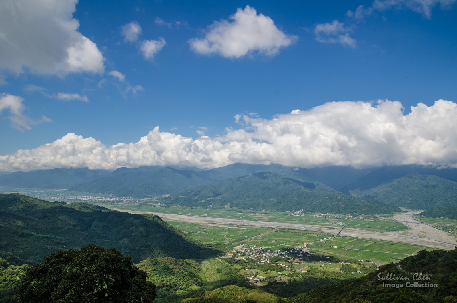 https://mdw-travel-data-us-east-1.s3.amazonaws.com/img/country/Taiwan/East-Rift-Valley/img_01.jpg
