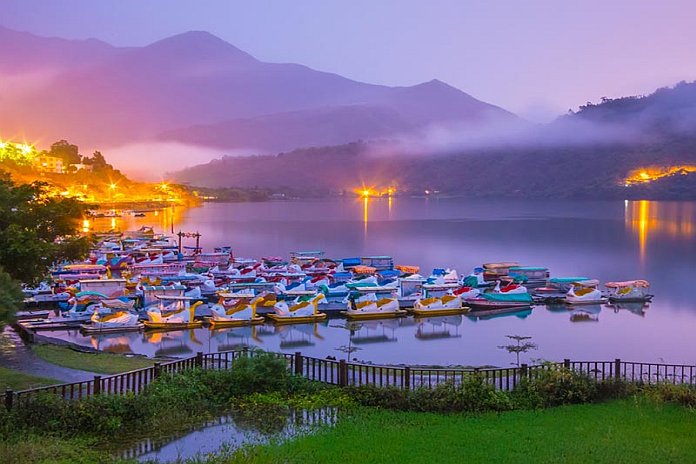 https://mdw-travel-data-us-east-1.s3.amazonaws.com/img/country/Taiwan/East-Rift-Valley/img_03.jpg