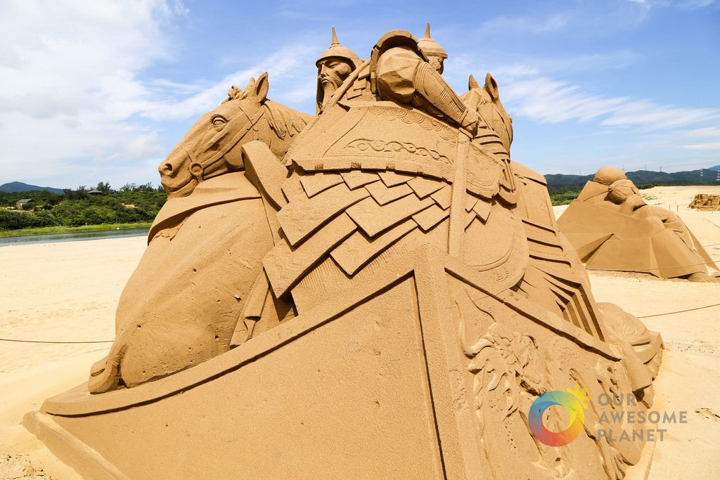 https://mdw-travel-data-us-east-1.s3.amazonaws.com/img/country/Taiwan/Flying-Sand-Sculpture/img_00.jpg