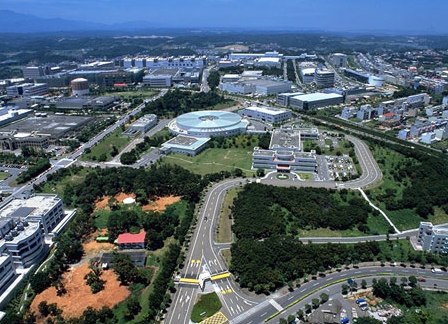 https://mdw-travel-data-us-east-1.s3.amazonaws.com/img/country/Taiwan/Hsinchu-Science-Park/img_03.jpg
