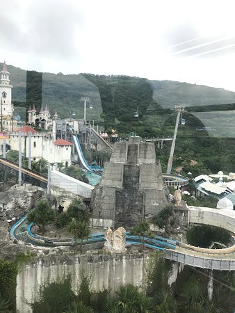 https://mdw-travel-data-us-east-1.s3.amazonaws.com/img/country/Taiwan/Hualien-Farglory-Ocean-Park/img_02.jpg