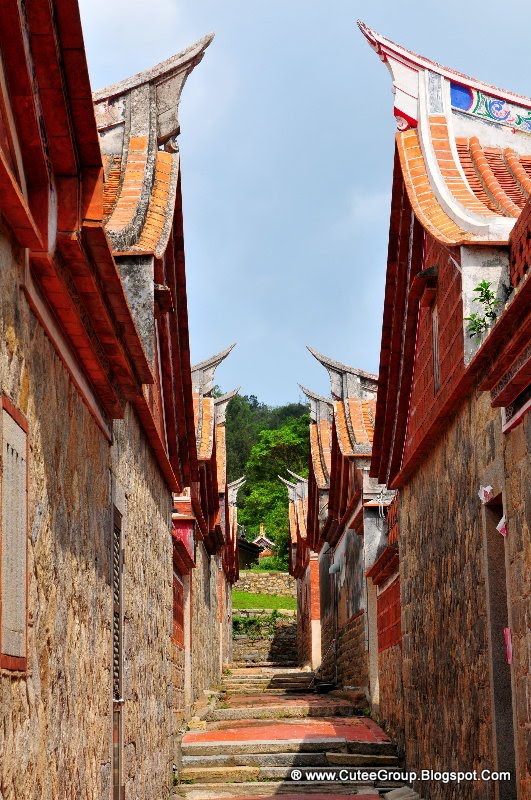 https://mdw-travel-data-us-east-1.s3.amazonaws.com/img/country/Taiwan/Kinmen-Folk-Culture-Village/img_03.jpg