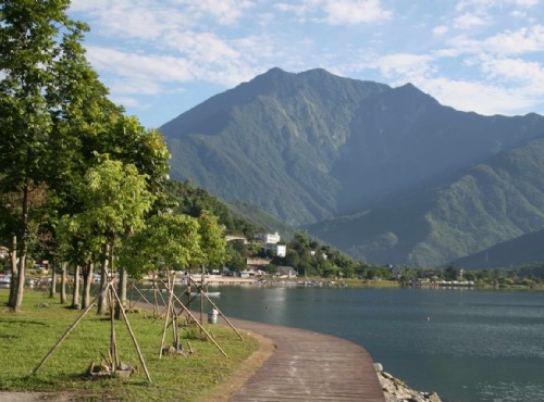 https://mdw-travel-data-us-east-1.s3.amazonaws.com/img/country/Taiwan/Liyu-Lake/img_02.jpg