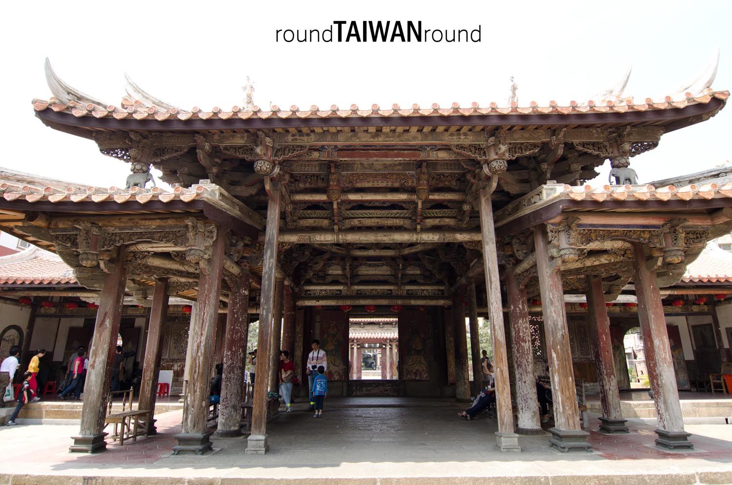 https://mdw-travel-data-us-east-1.s3.amazonaws.com/img/country/Taiwan/Lukang-Longshan-Temple/img_01.jpg