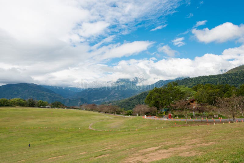 https://mdw-travel-data-us-east-1.s3.amazonaws.com/img/country/Taiwan/Luye-Highland/img_01.jpg