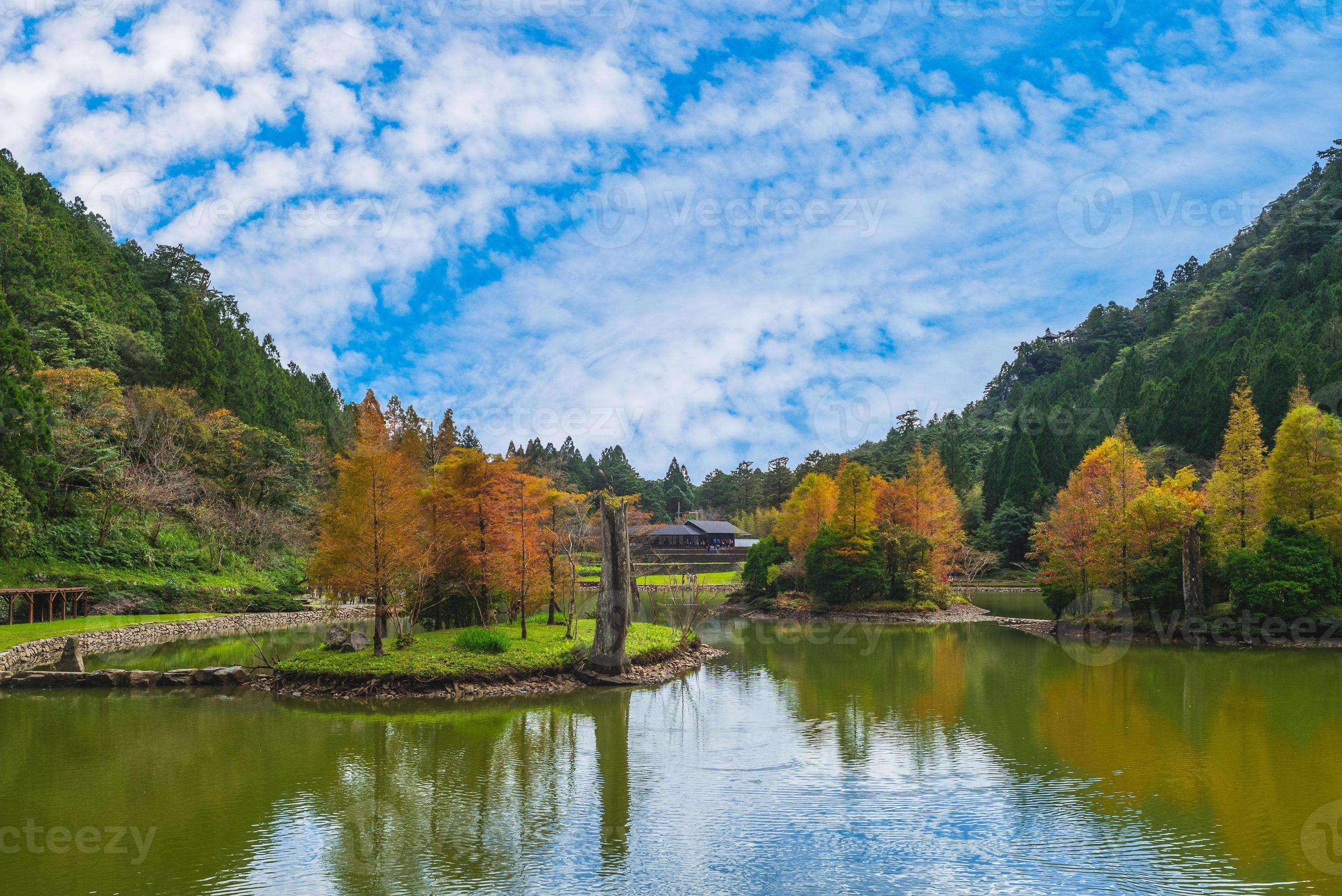 https://mdw-travel-data-us-east-1.s3.amazonaws.com/img/country/Taiwan/Mingchi-Forest-Recreation-Area/img_01.jpg