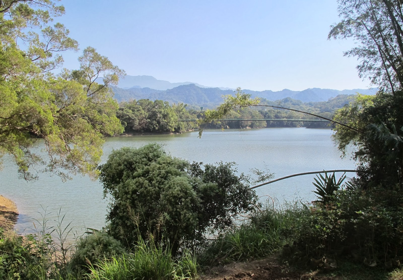 https://mdw-travel-data-us-east-1.s3.amazonaws.com/img/country/Taiwan/Mingde-Reservoir/img_00.jpg