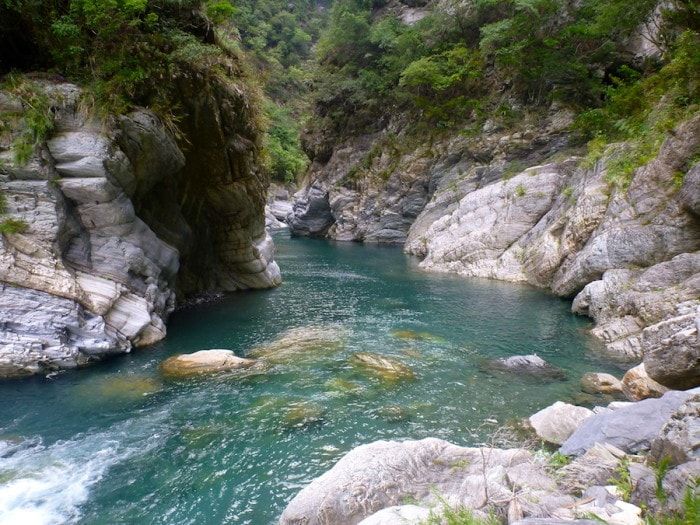 https://mdw-travel-data-us-east-1.s3.amazonaws.com/img/country/Taiwan/Mukumugi-Valley/img_02.jpg