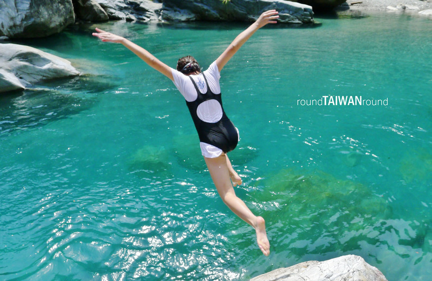 https://mdw-travel-data-us-east-1.s3.amazonaws.com/img/country/Taiwan/Mukumugi-Valley/img_03.jpg
