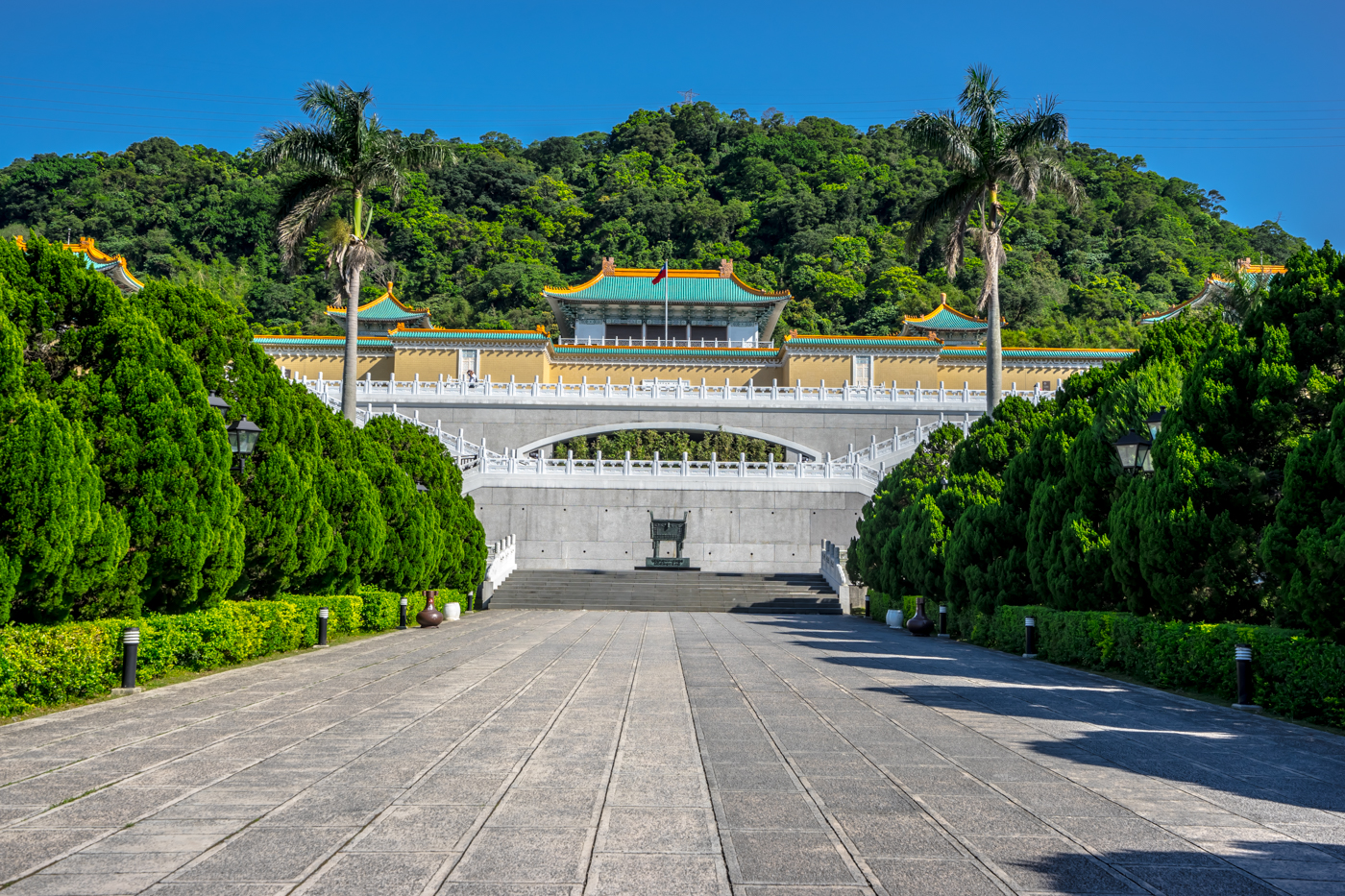 https://mdw-travel-data-us-east-1.s3.amazonaws.com/img/country/Taiwan/National-Palace-Museum/img_01.jpg