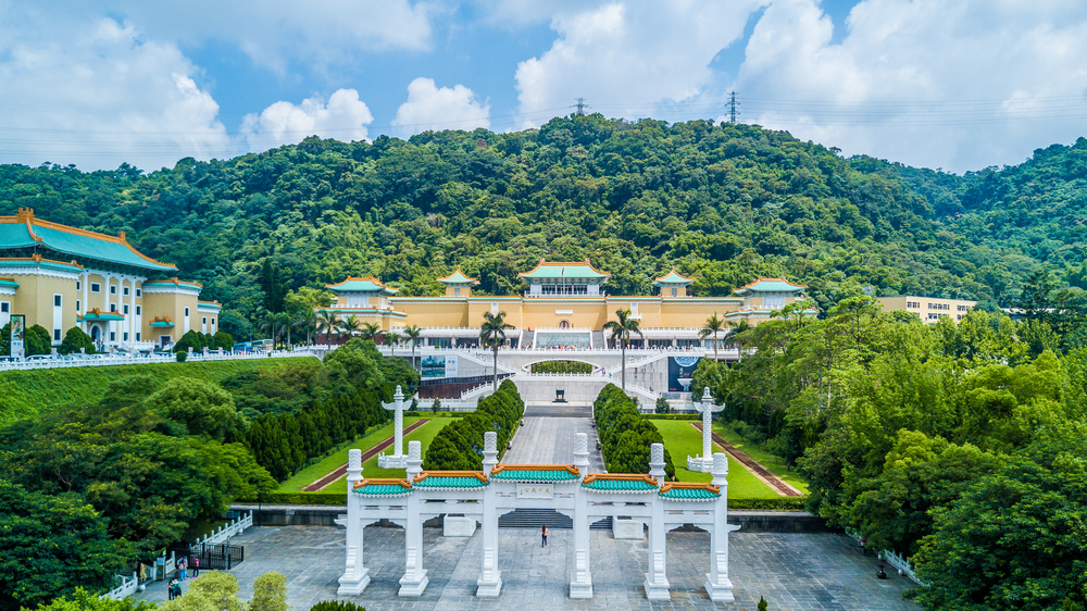 https://mdw-travel-data-us-east-1.s3.amazonaws.com/img/country/Taiwan/National-Palace-Museum/img_02.jpg