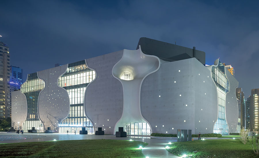 https://mdw-travel-data-us-east-1.s3.amazonaws.com/img/country/Taiwan/National-Taichung-Theater/img_01.jpg