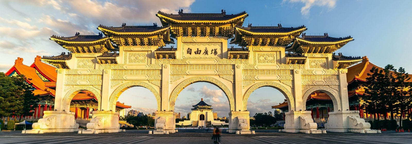 https://mdw-travel-data-us-east-1.s3.amazonaws.com/img/country/Taiwan/North-Bay/img_02.jpg