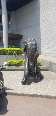 https://mdw-travel-data-us-east-1.s3.amazonaws.com/img/country/Taiwan/Sanyi-Wood-Sculpture-Museum/img_02.jpg