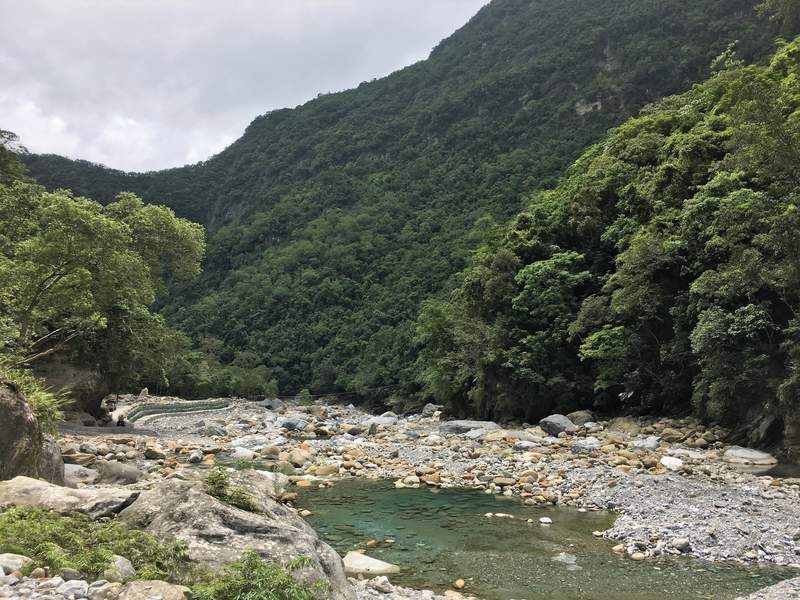 https://mdw-travel-data-us-east-1.s3.amazonaws.com/img/country/Taiwan/Shakadang-Trail/img_04.jpg